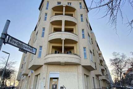 Büro in Berlin 2.800 € 207 m²