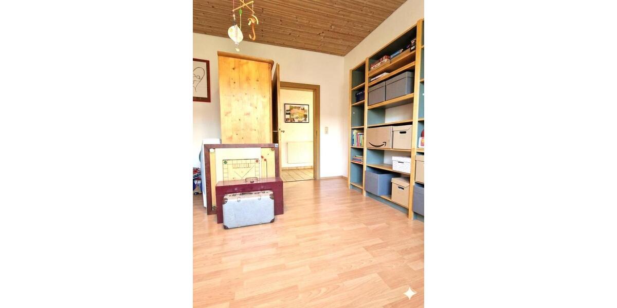 Mehrfamilienhaus, Wohnhaus Maxhütte-Haidhof Haidhof - 5 Zimmer, 160 m&sup2;, 385.000&euro; | Angebot:26935183
