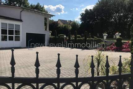 Haus Maxhütte-Haidhof Maxhütte - 9 Zimmer, 230 m&sup2;, 1.129.000&euro; | Angebot:25734294