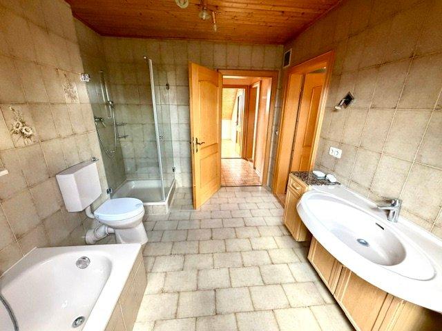 Doppelhaushälfte Wenzenbach - 4 Zimmer, 107 m&sup2;, 450.000&euro; | Angebot:27081408
