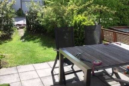 Schönes Reihenmittelhaus mit Gartenanteil und Garage - ruhige Lage, Altstadtnähe, Kellerweg 5 zimmer