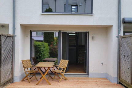 Freundliches Reihenhaus mit Garten und Dachterrasse in beliebter ruhiger Lage mitten in Regensburg