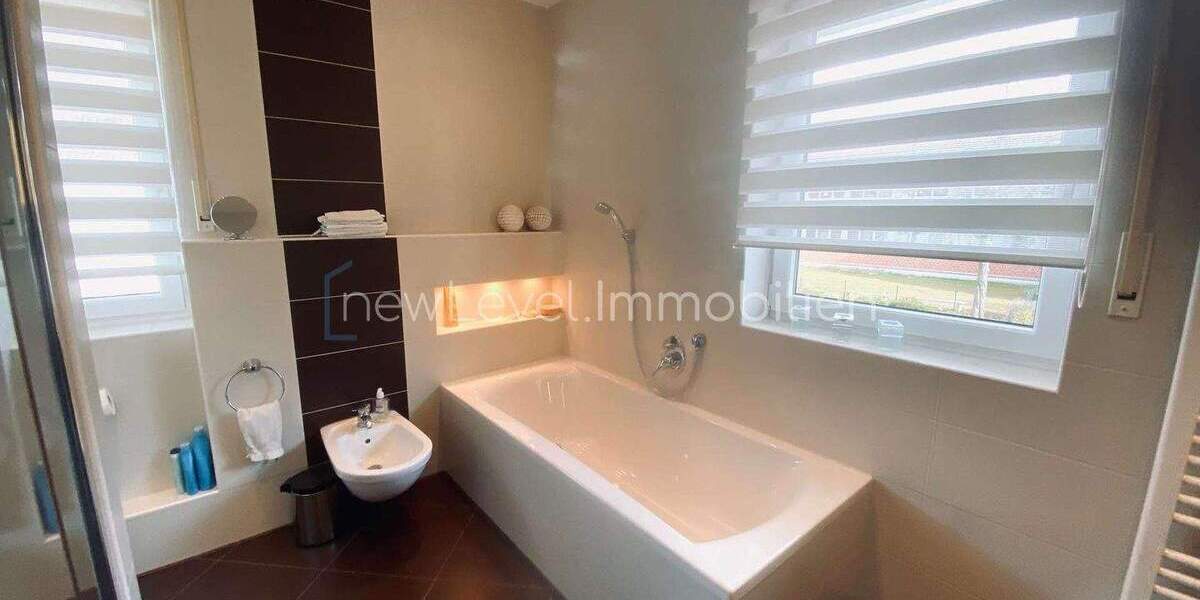 Einfamilienhaus Barbing - 5 Zimmer, 151 m&sup2;, 859.000&euro; | Angebot:25768244