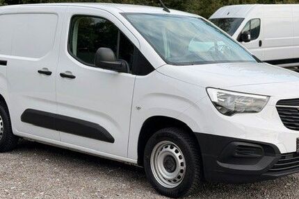 Opel Combo 40.952 km 13.923 &euro; Obertraubling 93083