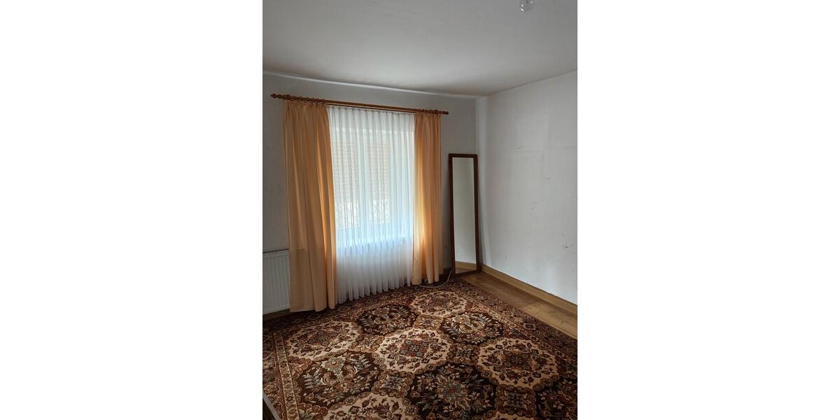 Einfamilienhaus Burglengenfeld - 6 Zimmer, 90 m&sup2;, 142.000&euro; | Angebot:26465305