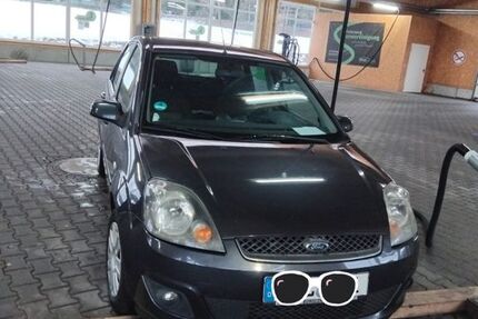 Ford Fiesta 185.000 km 1.700 &euro; Burglengenfeld 93133