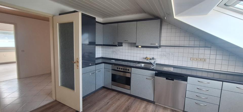 Dachgeschoßwohnung Regensburg Brandlberg - 4 Zimmer, 84 m&sup2;, 1.050&euro; | Angebot:26502768