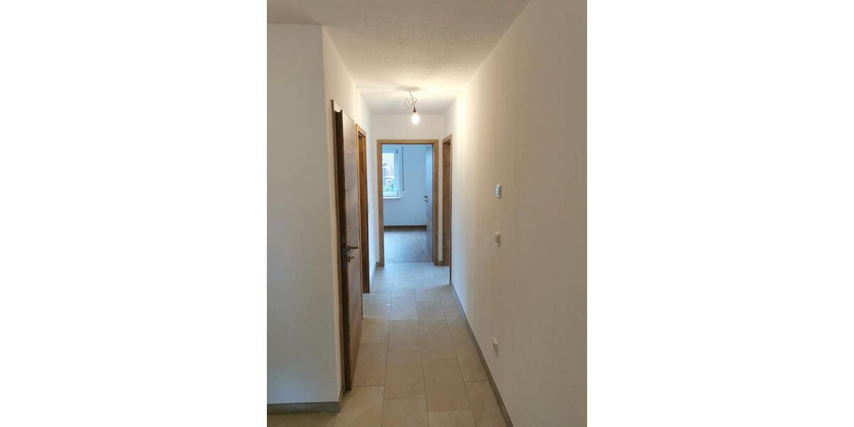 Erdgeschoßwohnung Bad Abbach - 3 Zimmer, 117 m&sup2;, 1.350&euro; | Angebot:26335469