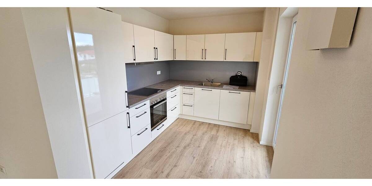 Etagenwohnung Bernhardswald Pettenreuth - 3 Zimmer, 78 m&sup2;, 880&euro; | Angebot:24905505
