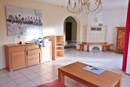 Haus zum Kaufen in Leonberg 395.000 € 90 m² 4 zimmer