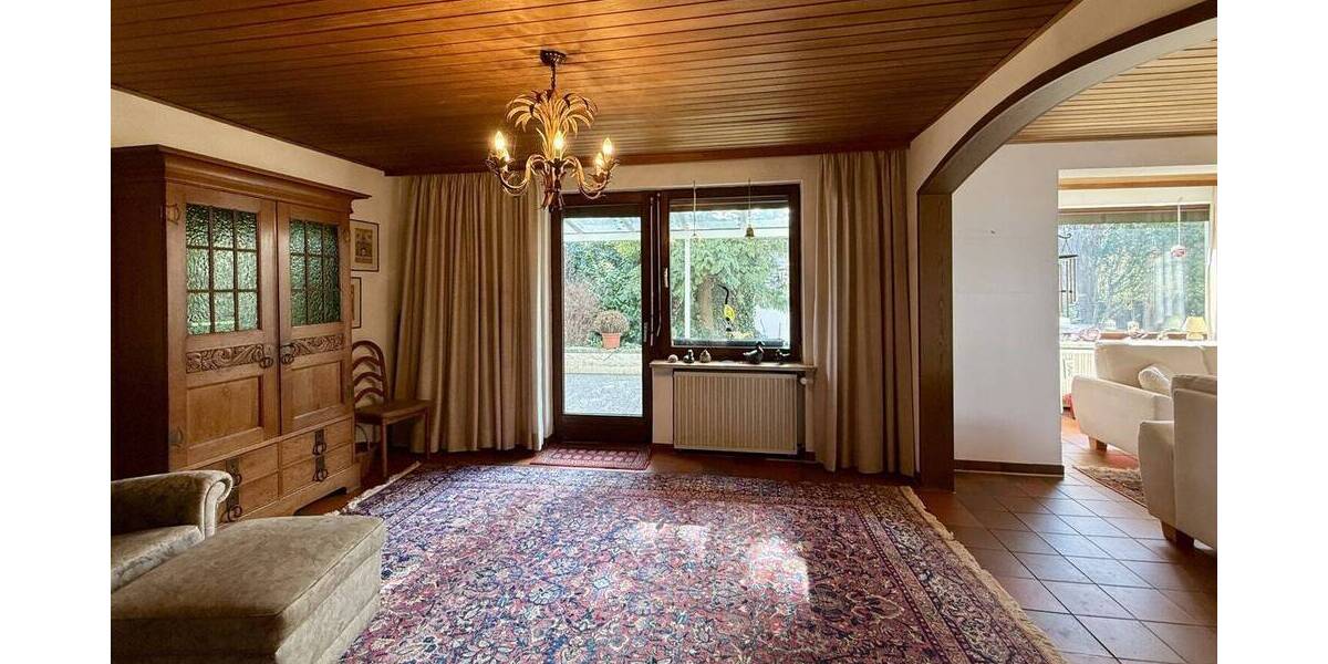 Einfamilienhaus Regensburg Westenviertel - 8 Zimmer, 145 m&sup2;, 445.000&euro; | Angebot:26190285
