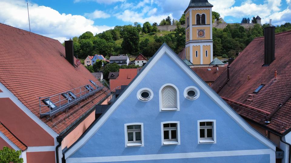 Dachgeschoßwohnung Burglengenfeld - 2 Zimmer, 60 m&sup2;, 900&euro; | Angebot:26671613