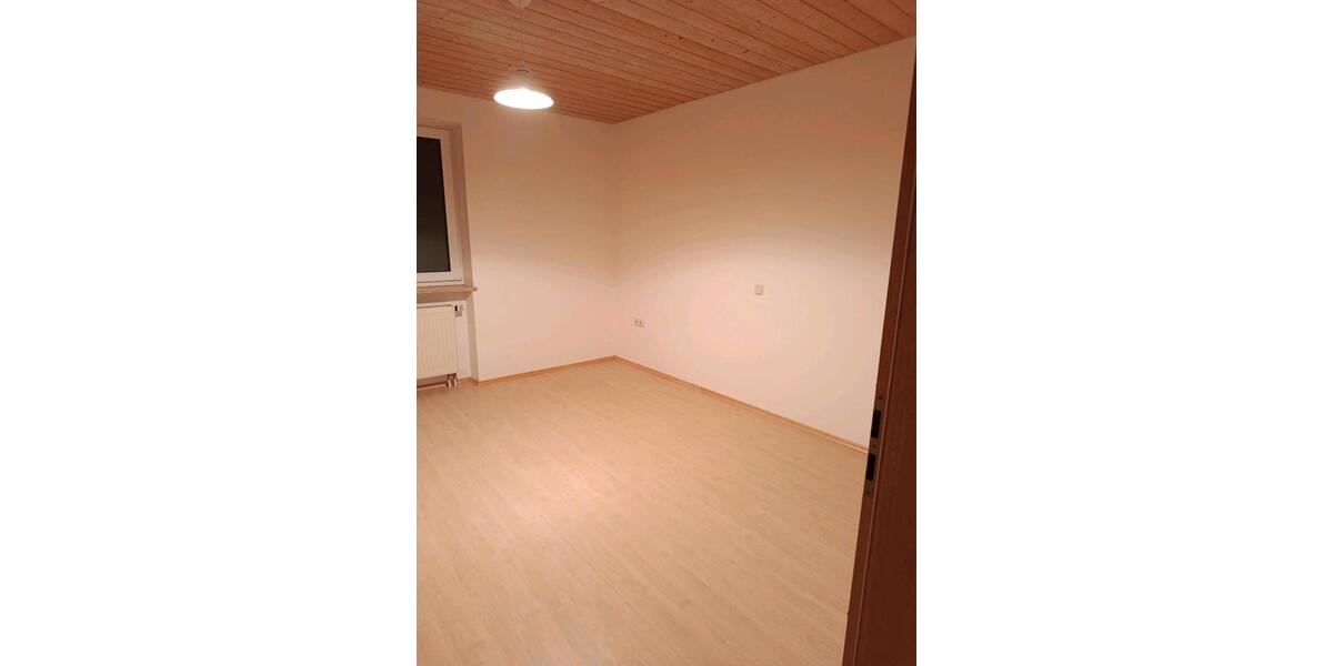 Einfamilienhaus Schierling - 5 Zimmer, 140 m&sup2;, 1.200&euro; | Angebot:26377744