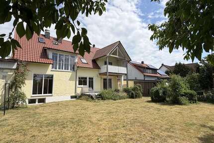 Haus Hemau - Hohenschambach Hohenschambach - 10 Zimmer, 200 m&sup2;, 320.000&euro; | Angebot:26781216