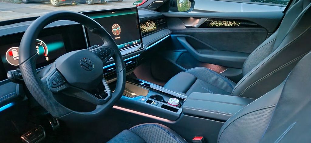 VW Passat 27.000 km 40.200 &euro; Regensburg 93049