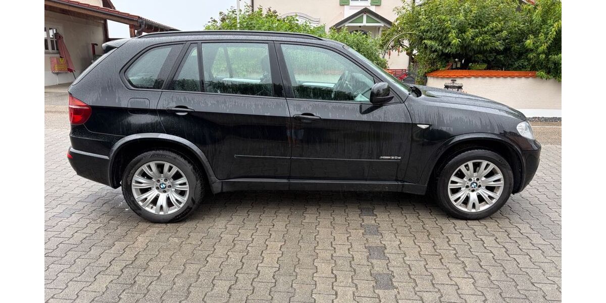 BMW X5 328.000 km 9.900 &euro; Langquaid OT Niederleierndorf 84085