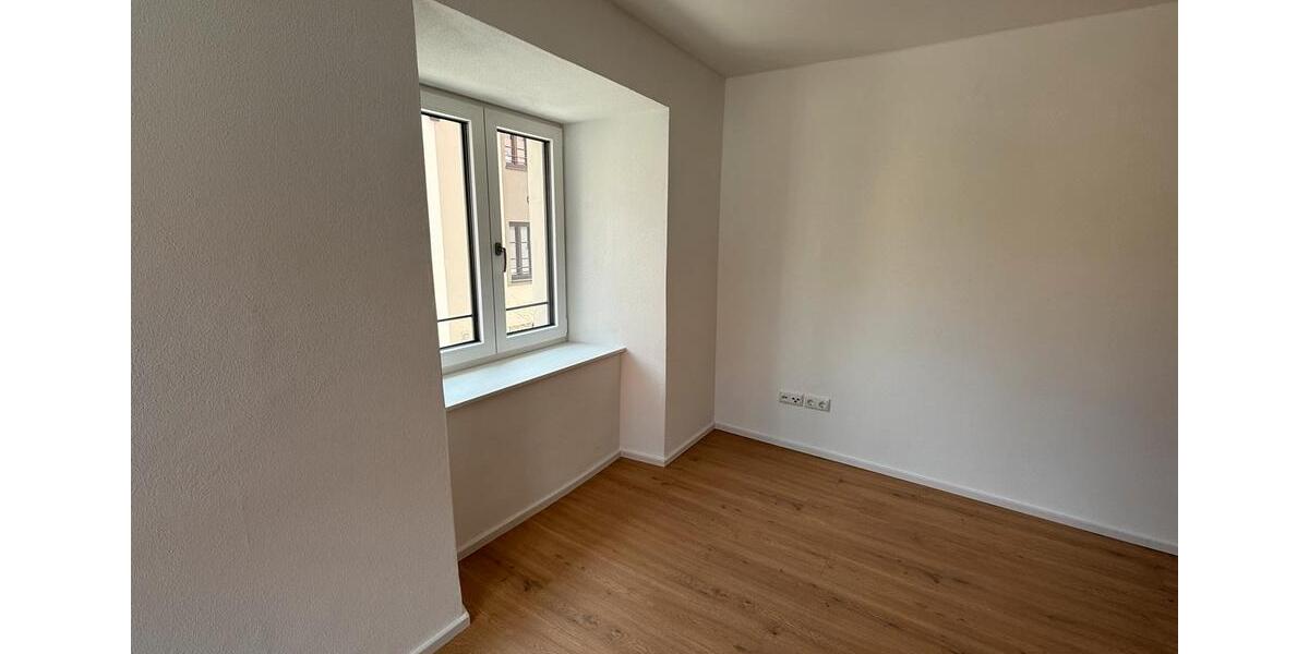 Etagenwohnung Abensberg - 4 Zimmer, 99 m&sup2;, 1.075&euro; | Angebot:26357917