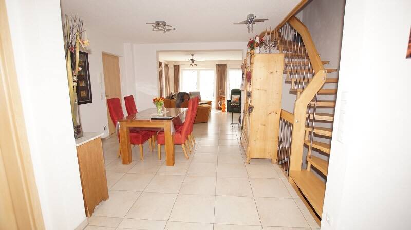 Doppelhaushälfte Sünching - 4 Zimmer, 138 m&sup2;, 1.250&euro; | Angebot:26247334