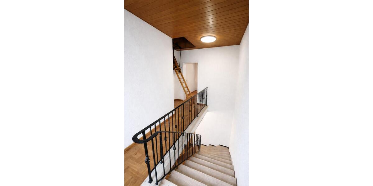 Reihenendhaus mit großzügigem Garten im Regensburger Westen 5 zimmer