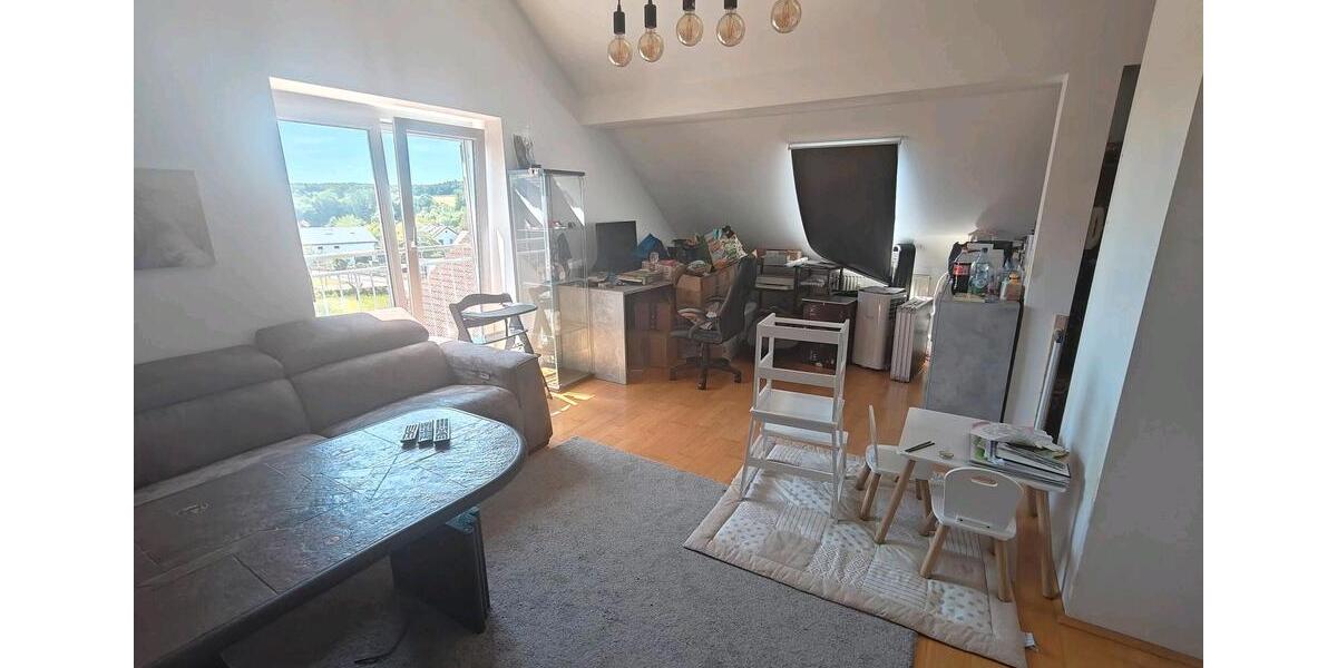 Dachgeschoßwohnung Ihrlerstein - 3 Zimmer, 83 m&sup2;, 700&euro; | Angebot:26681353