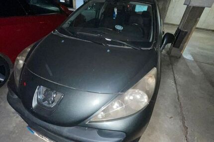 Peugeot 207 183.000 km 1.150 &euro; Neutraubling 93073