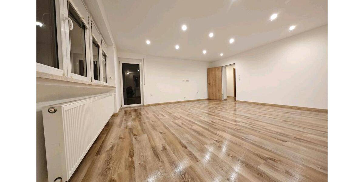Etagenwohnung Sinzing - 3 Zimmer, 104 m&sup2;, 1.200&euro; | Angebot:26272778