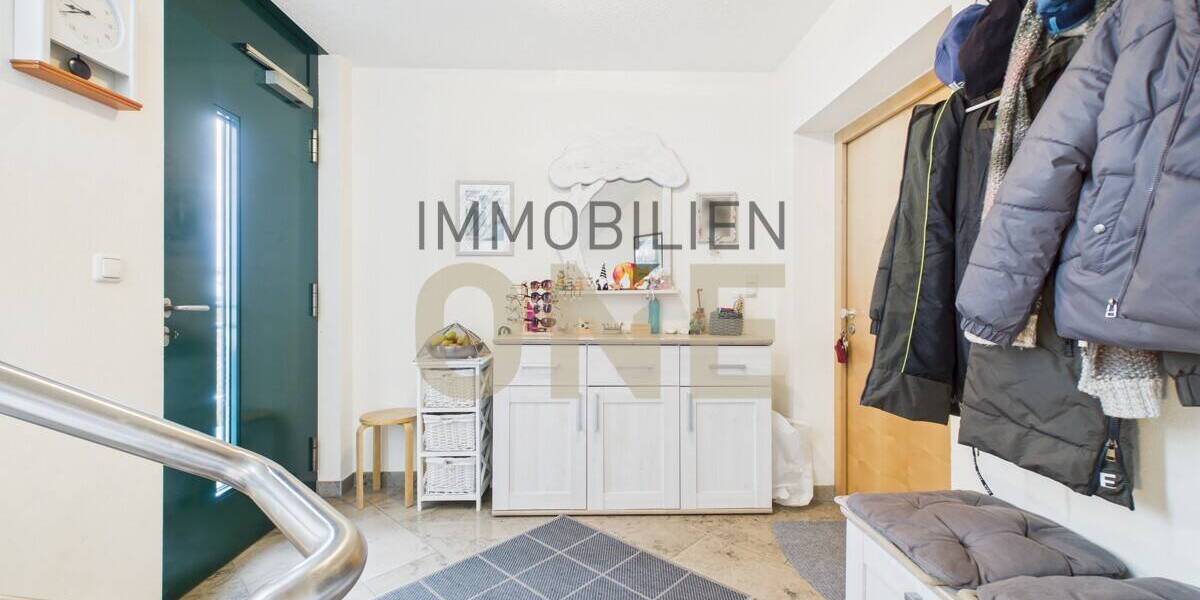 Einfamilienhaus Nittendorf Etterzhausen - 8 Zimmer, 259 m&sup2;, 975.000&euro; | Angebot:25985199