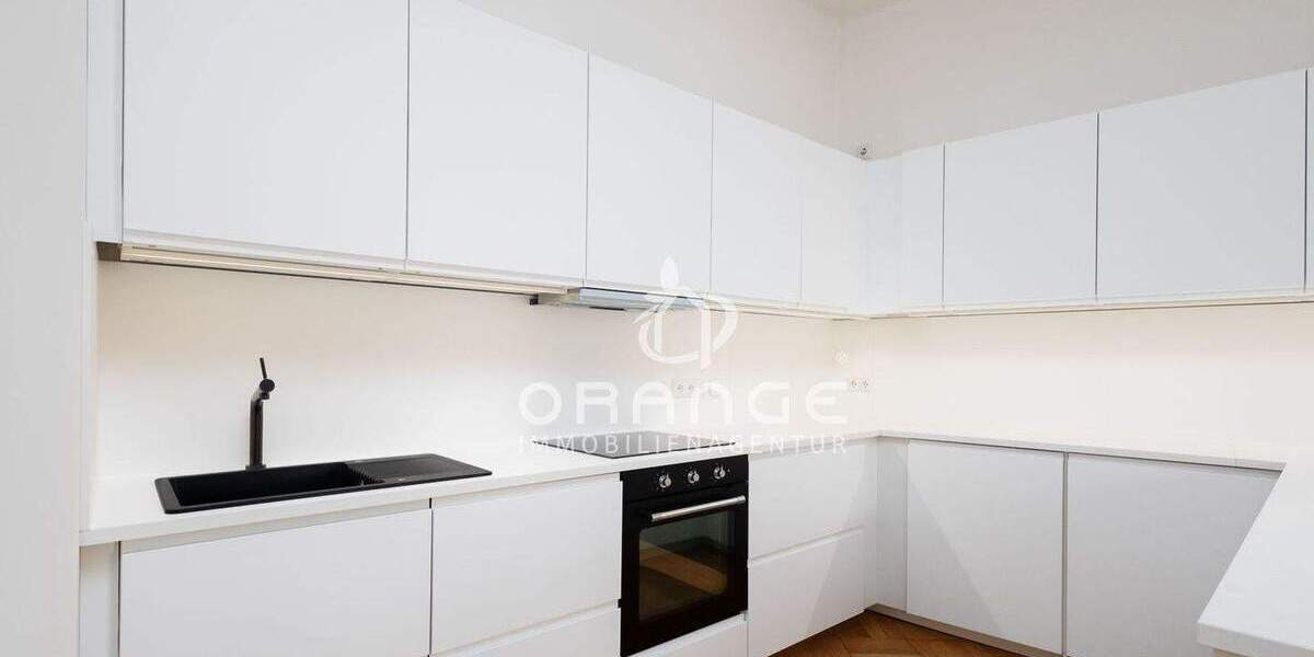 Mehrfamilienhaus, Wohnhaus Regensburg Innenstadt - 1 Zimmer, 248 m&sup2;, 6.200&euro; | Angebot:25678545