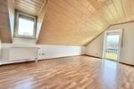 Dachgeschoßwohnung Thalmassing - 3 Zimmer, 83 m&sup2;, 670&euro; | Angebot:25924805