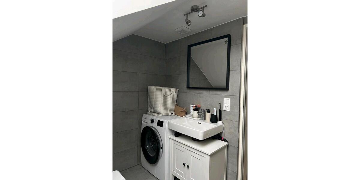 Dachgeschoßwohnung Regensburg Gallingkofen - 3 Zimmer, 45 m&sup2;, 800&euro; | Angebot:25343913