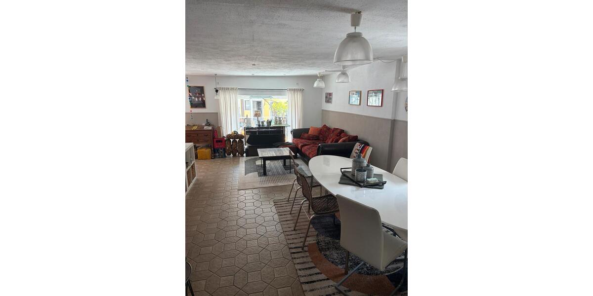 Einfamilienhaus Abensberg - 8 Zimmer, 300 m&sup2;, 525.000&euro; | Angebot:26932902