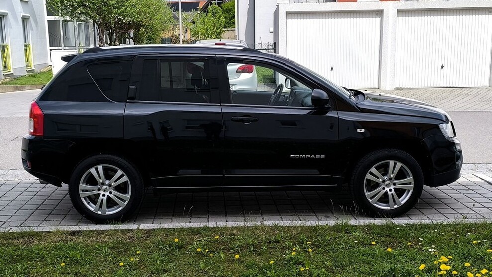 Jeep Compass 122.000 km 8.390 € Regensburg 93019