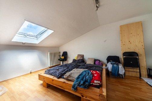 Dachgeschoßwohnung Burglengenfeld - 4.5 Zimmer, 110 m&sup2;, 1.000&euro; | Angebot:26670285
