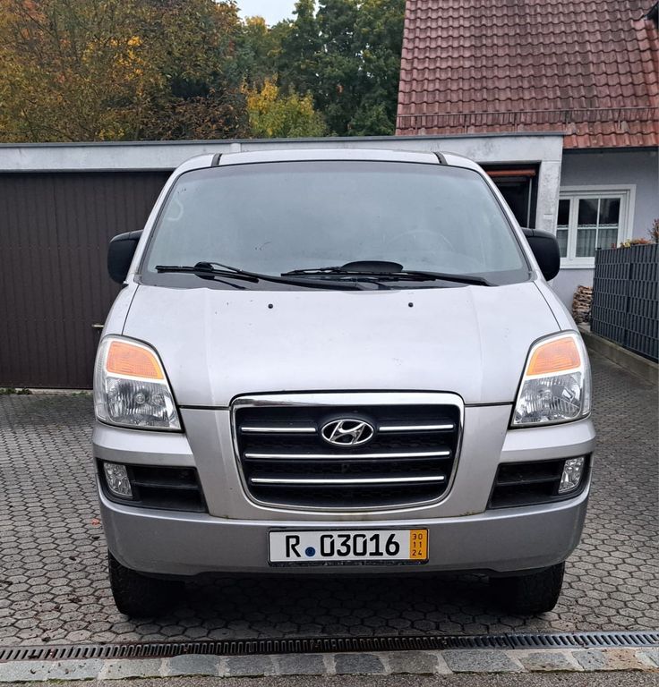 Hyundai H-1 Starex 193.000 km 11.000 € Zeitlarn 93197