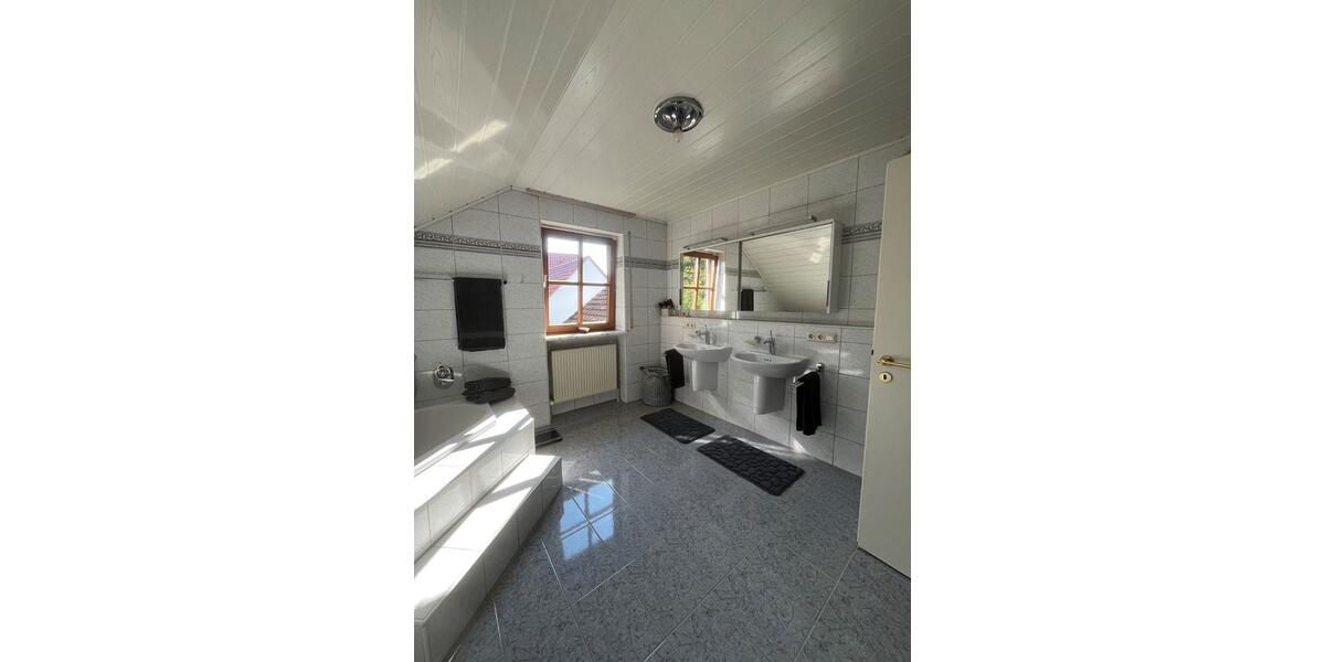 Einfamilienhaus Nittendorf - 7 Zimmer, 249 m&sup2;, 995.000&euro; | Angebot:26531343