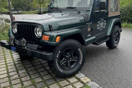 Jeep Wrangler 82.100 km 28.290 &euro; Regensburg 93059