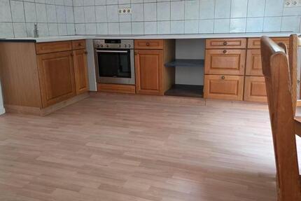 Wohnung Nittendorf - 2 Zimmer, 84 m&sup2;, 588&euro; | Angebot:27567980
