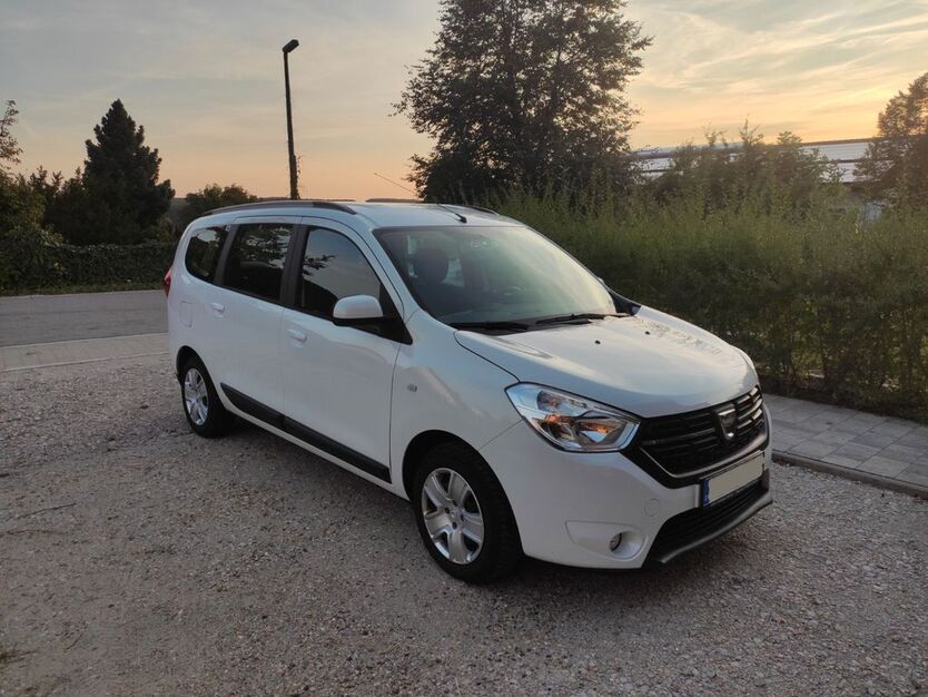 Dacia Lodgy 106.000 km 6.450 € Hausen 93345