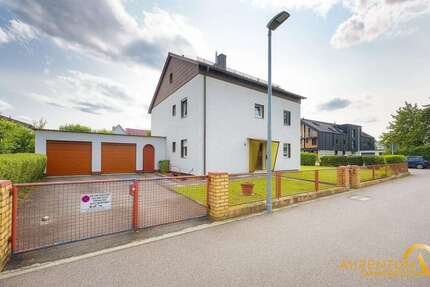 Haus Regensburg Konradsiedlung - 7 Zimmer, 298 m&sup2;, 1.100.000&euro; | Angebot:25371739