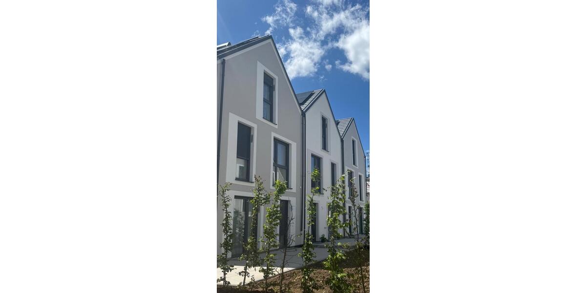 Reihenhaus Köfering - 5 Zimmer, 150 m&sup2;, 769.000&euro; | Angebot:23578819