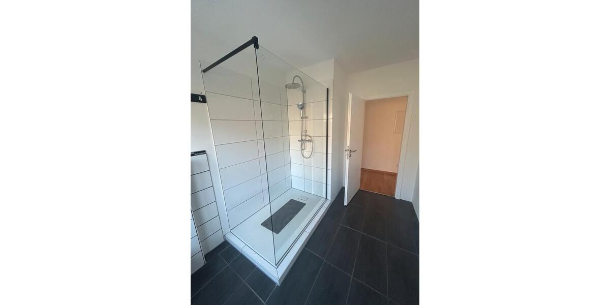 Etagenwohnung Donaustauf - 3 Zimmer, 85 m&sup2;, 1.200&euro; | Angebot:25395580