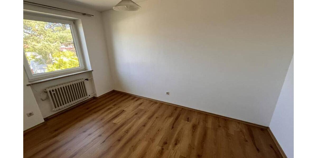 Reihenmittelhaus Lappersdorf - 4 Zimmer, 112 m&sup2;, 469.000&euro; | Angebot:25800476