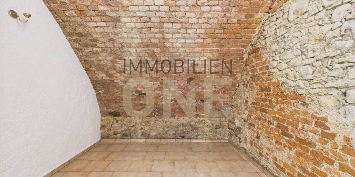 Mehrfamilienhaus, Wohnhaus Schierling - 4 Zimmer, 127 m&sup2;, 160.000&euro; | Angebot:26391577