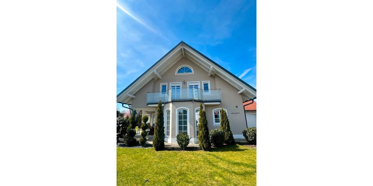 Einfamilienhaus Abensberg - 8 Zimmer, 180 m&sup2;, 2.150&euro; | Angebot:26121492