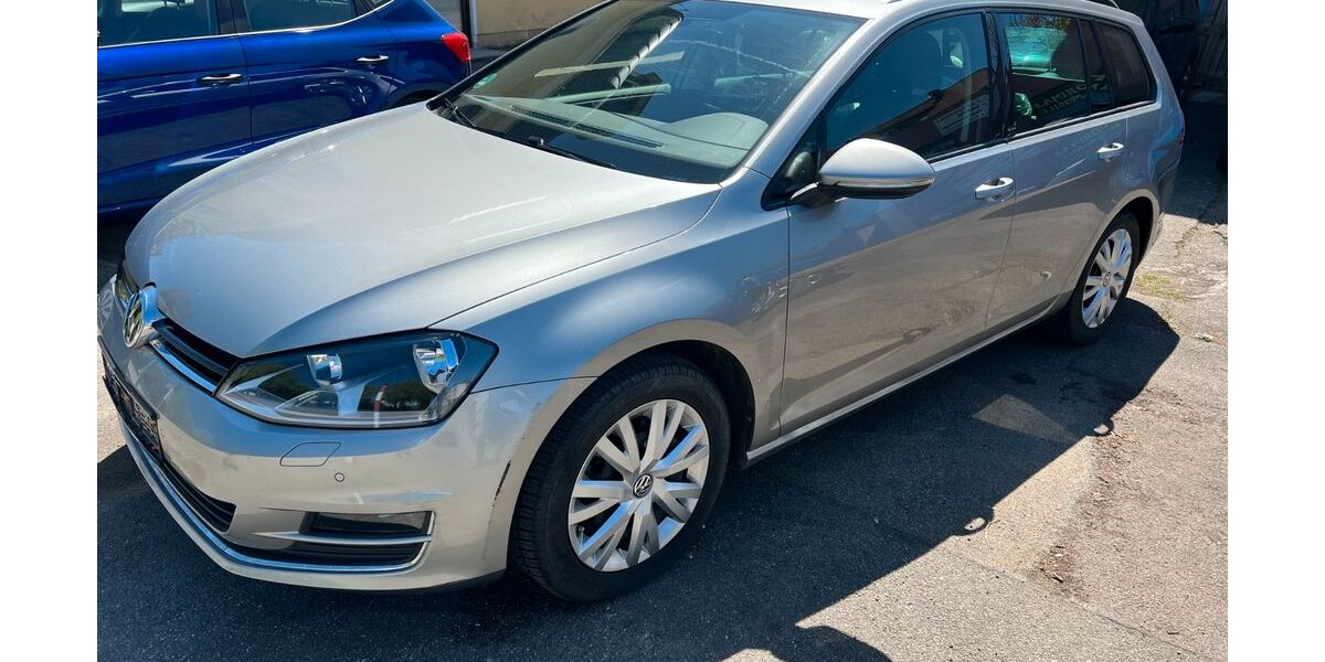 VW Golf 98.000 km 10.150 &euro; Regensburg 93055