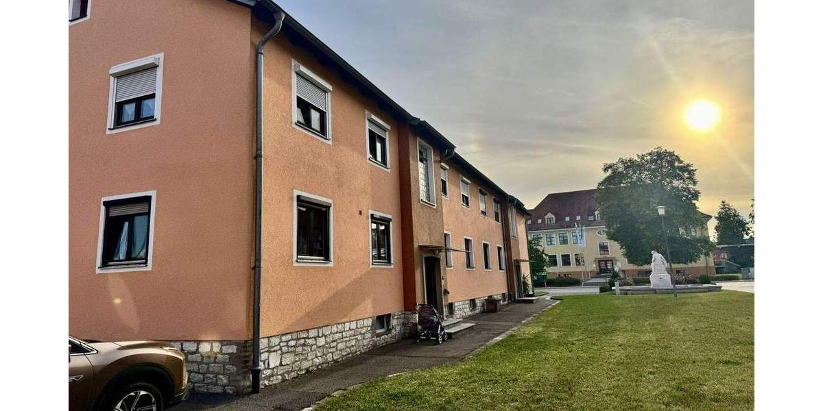 Etagenwohnung Maxhütte-Haidhof Maxhütte - 2 Zimmer, 54 m&sup2;, 125.000&euro; | Angebot:25712610