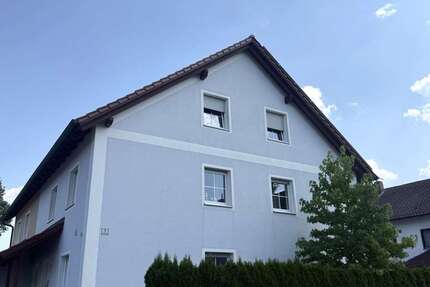 Haus Sünching - 5 Zimmer, 234 m&sup2;, 1.100&euro; | Angebot:27156656