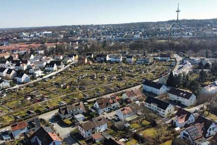 Sanierungsbedürftige Doppelhaushälfte mit großem Potenzial in gefragter Wohnlage 5 zimmer