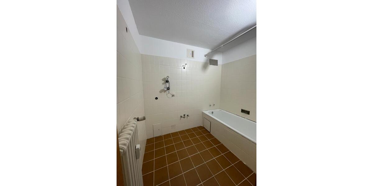 3 WG Zimmer in Zentrumsnähe mit Balkon und Dachterasse 1 zimmer