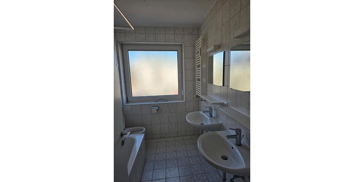 Etagenwohnung Regensburg Das Dörnberg - 4 Zimmer, 94 m&sup2;, 1.245&euro; | Angebot:26420347